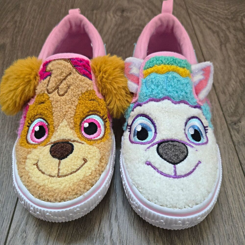 PAW Patrol Girls Size 11 Skye Everest Sherpa Fleece Slip On Skate Shoes Pink 3D